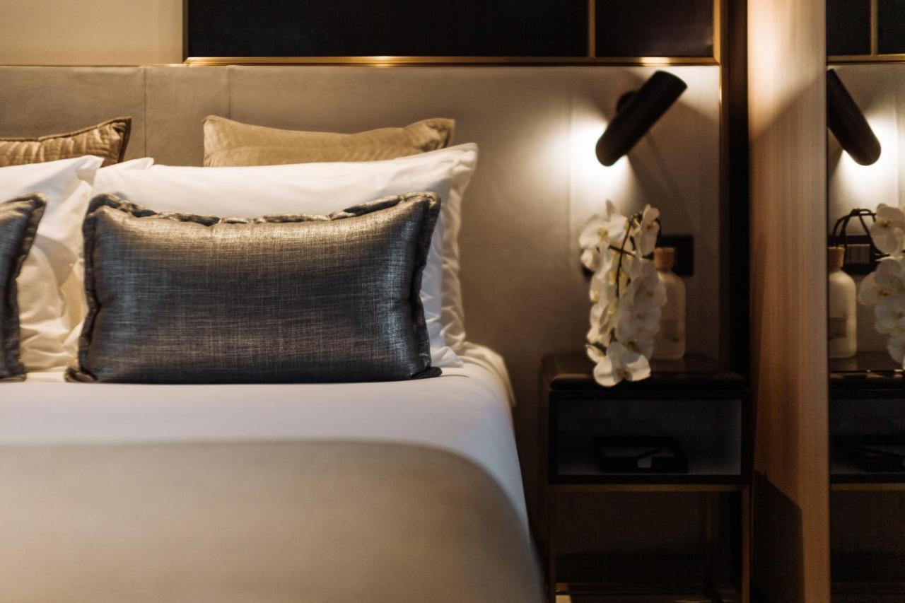 天空之城套房绿色广场酒店 悉尼 外观 照片 A bed at the hotel