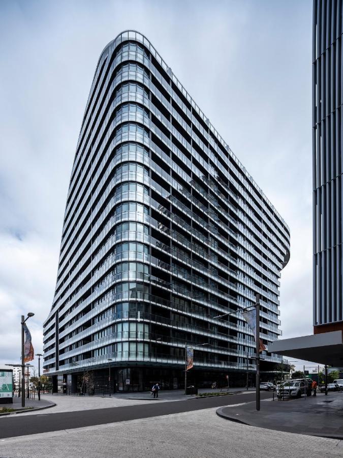 天空之城套房绿色广场酒店 悉尼 外观 照片 The building of the National Institute for Cardiovascular Afflictions